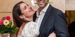 Asala Cries at the Wedding of her Daughter Sham Al-Dhahabi 1 16483958548310862a93